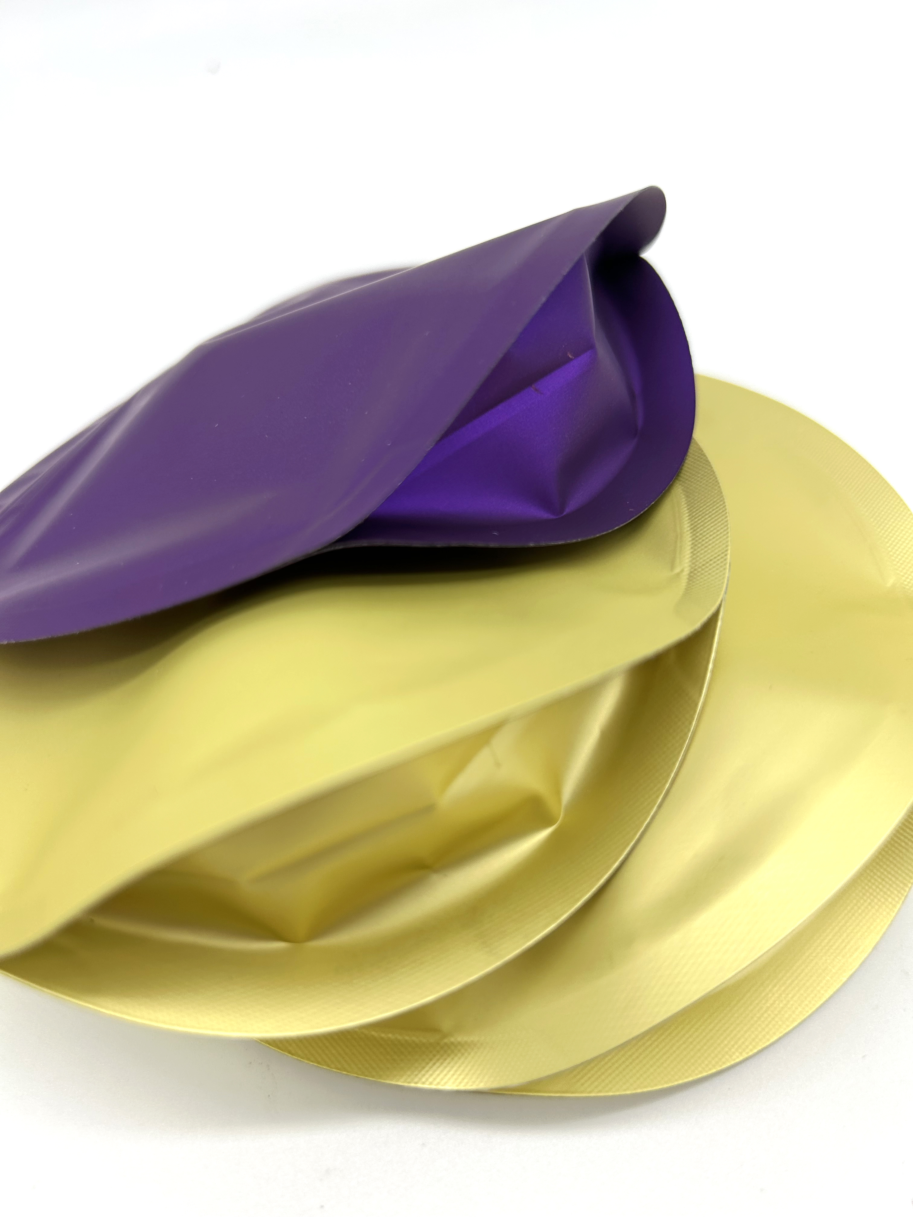 Impression personnalisée 5x5 pouces, sac d'emballage alimentaire découpé avec des matrices, anti-odeur, pochette ronde en plastique Mylar à fermeture éclair