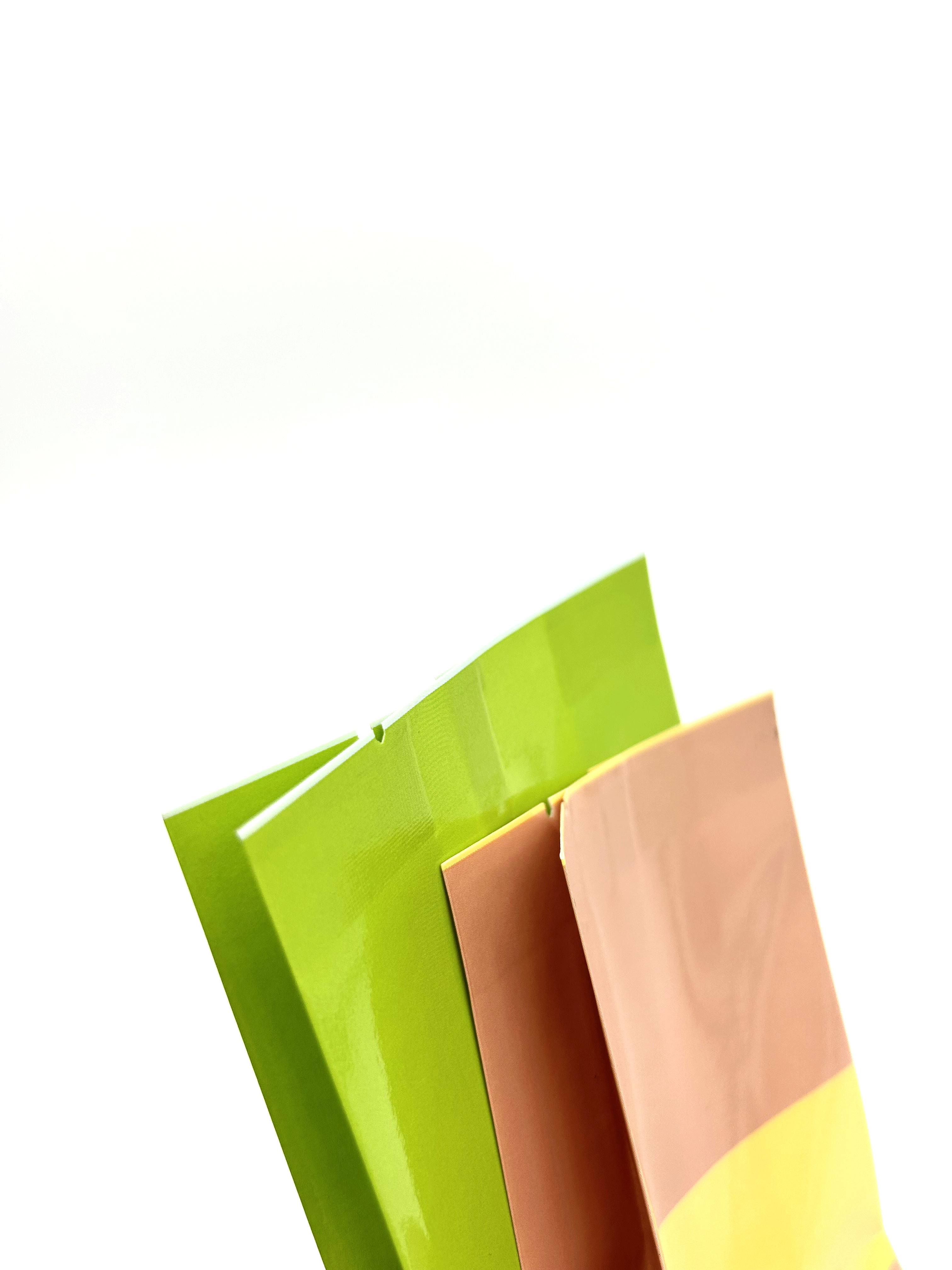  Sacs de sachets d'emballage de grains de café en plastique et aluminium à joint quadruple à soufflet latéral personnalisé avec valve
