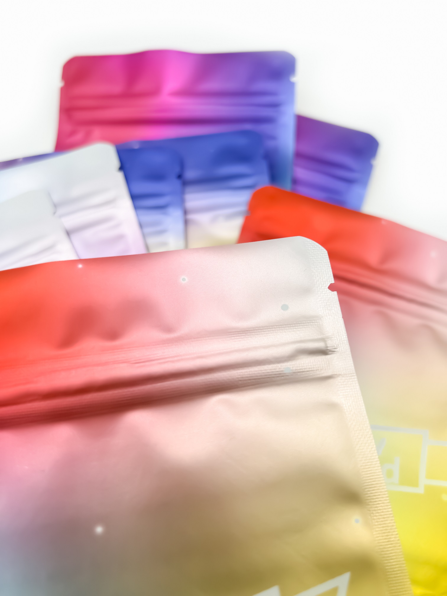 Pochette debout en gros, sac d'emballage de haute qualité, sacs imprimés personnalisés